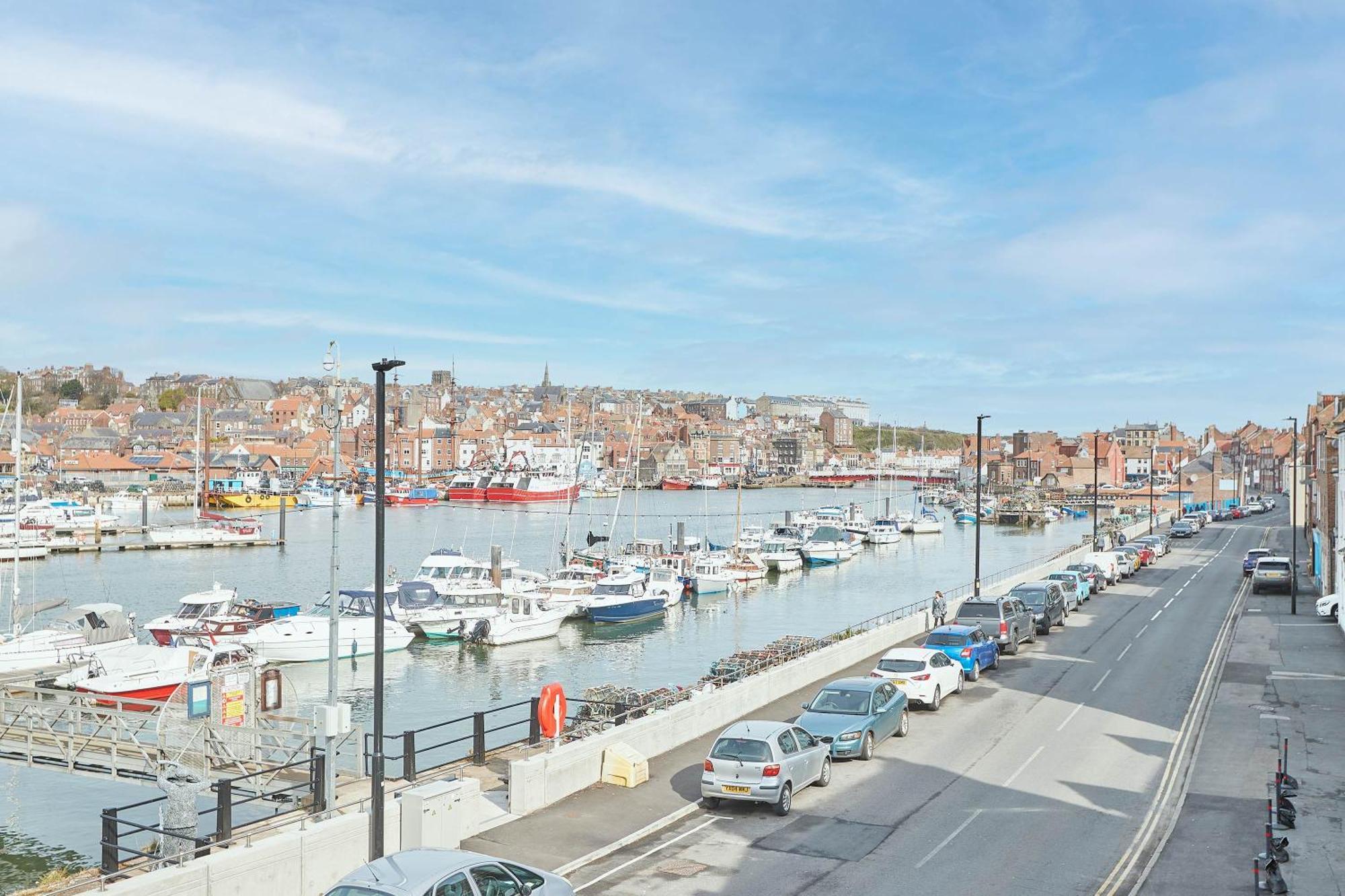 Host & Stay - Coastal Townhouse Whitby Kültér fotó